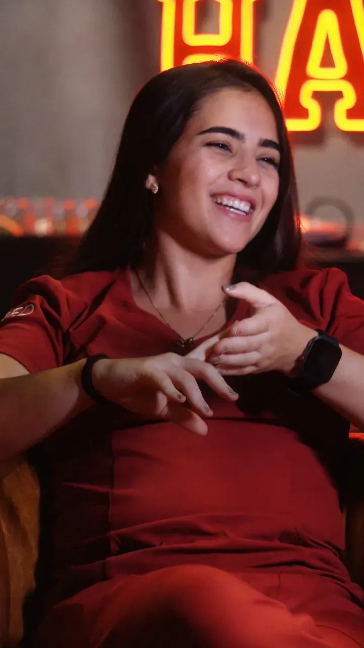 Dra. Isabela Alvares